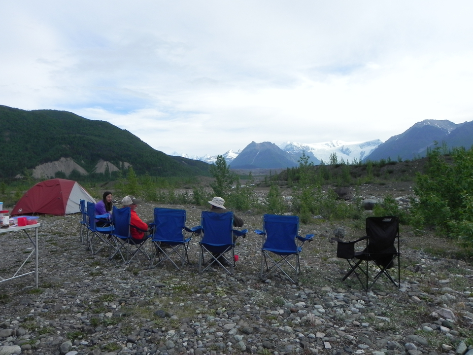 Camping de groupe avec vue sur la montagne