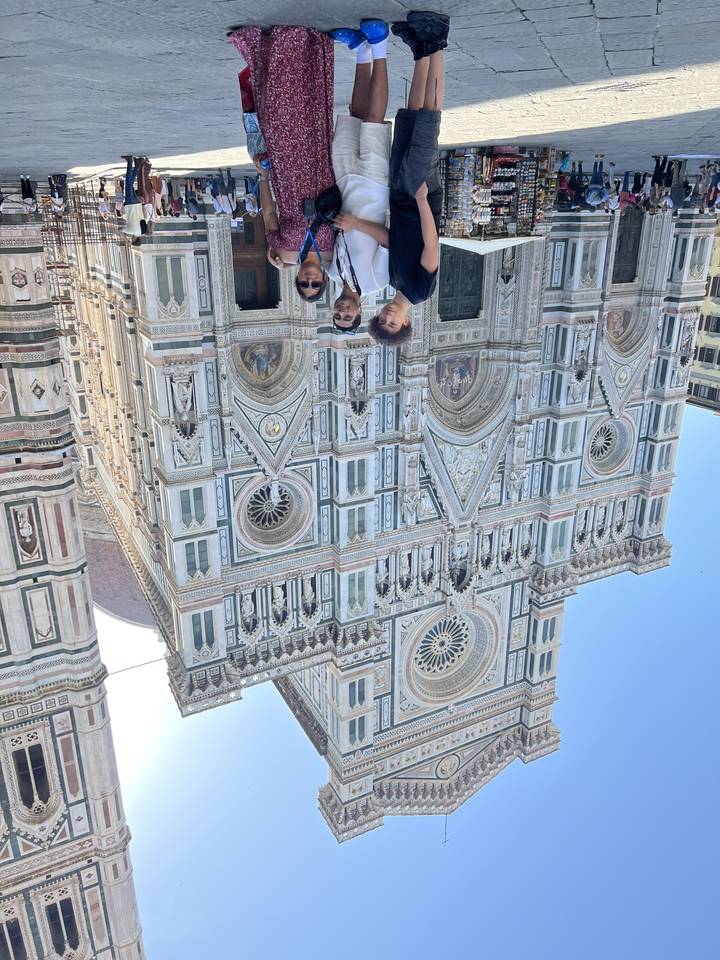 Tourists in front of Florence Cathedral.