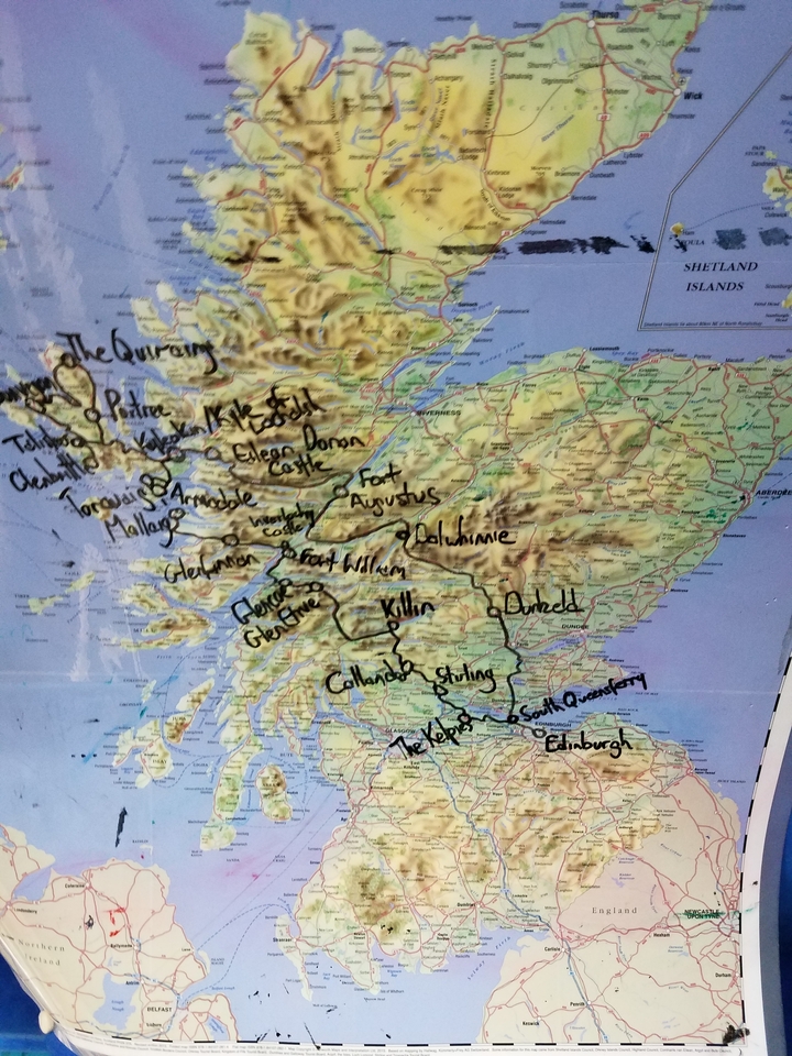 Carte de l'Écosse avec des annotations manuscrites de divers lieux et itinéraires.