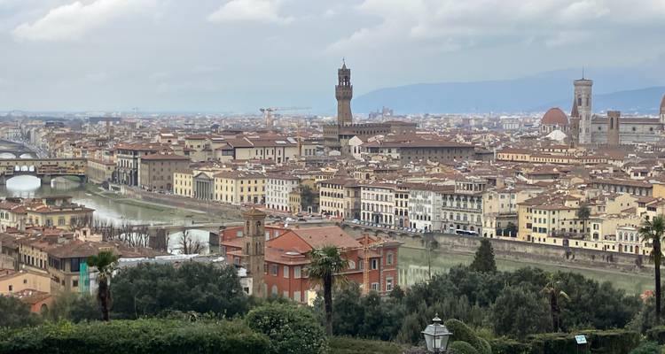 Panoramic view of Florence with historic landmarks.