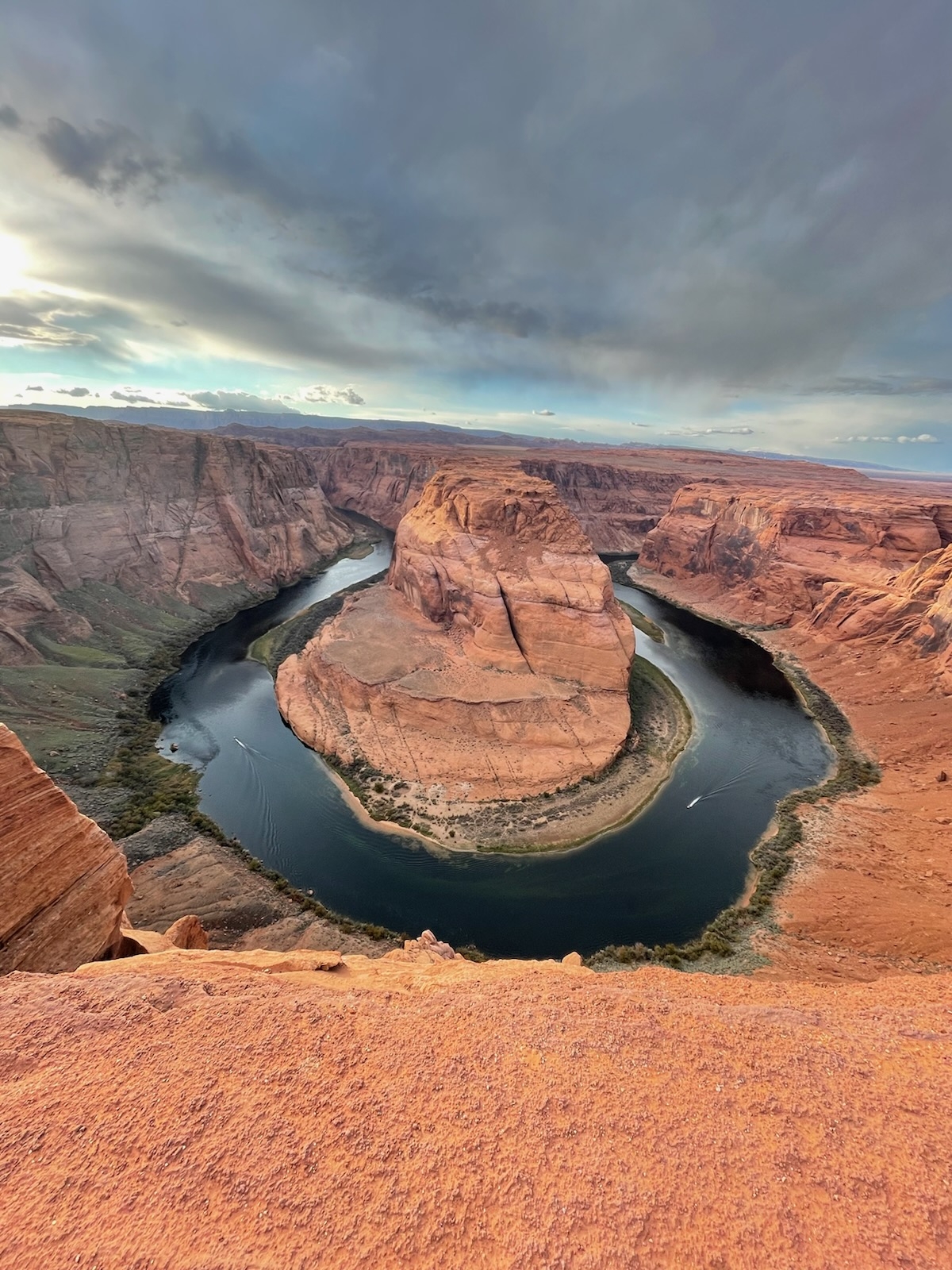 A breathtaking view of Horseshoe Bend with a river winding around a rock formation.