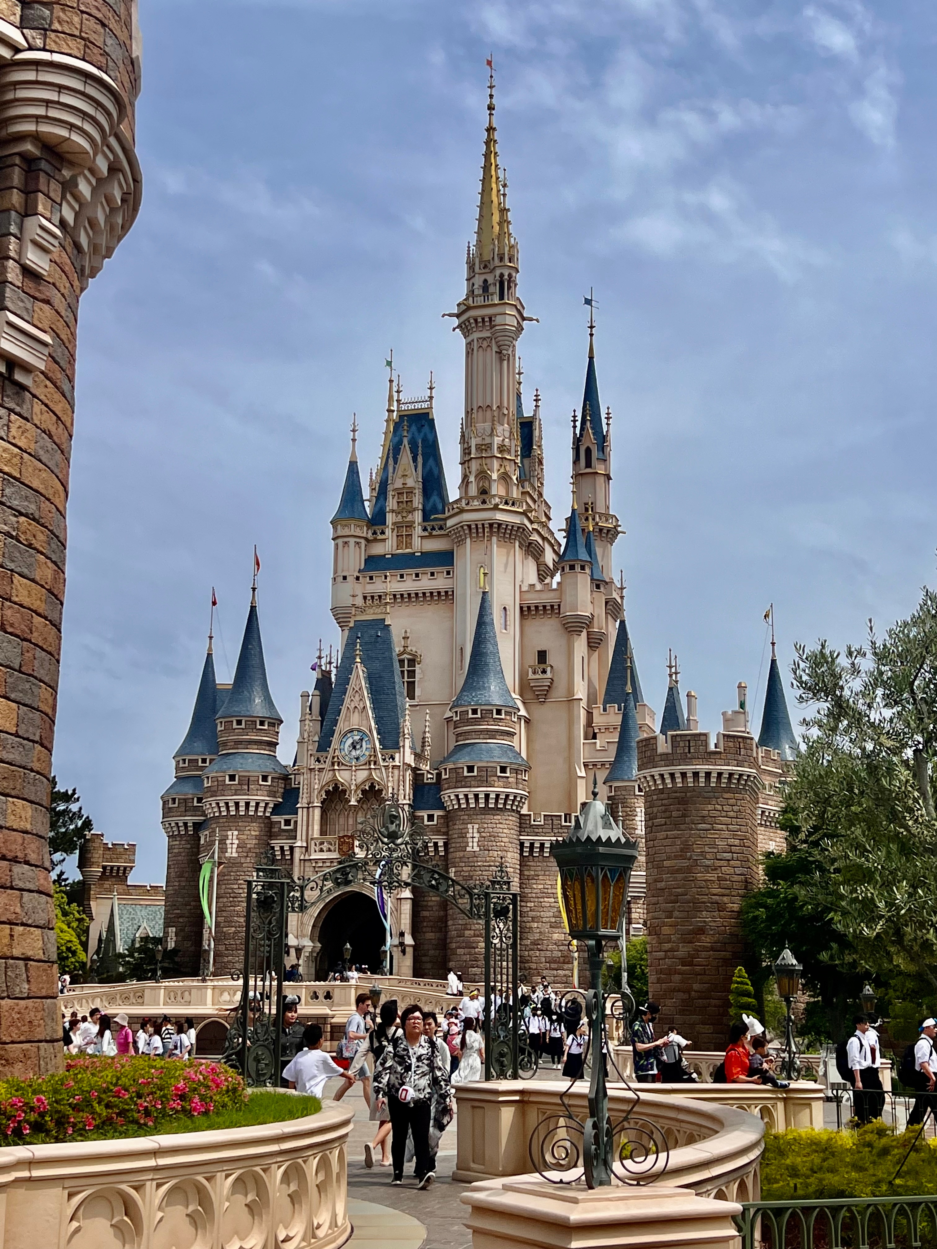 Cinderella's Castle at Tokyo Disneyland under a clear sky.