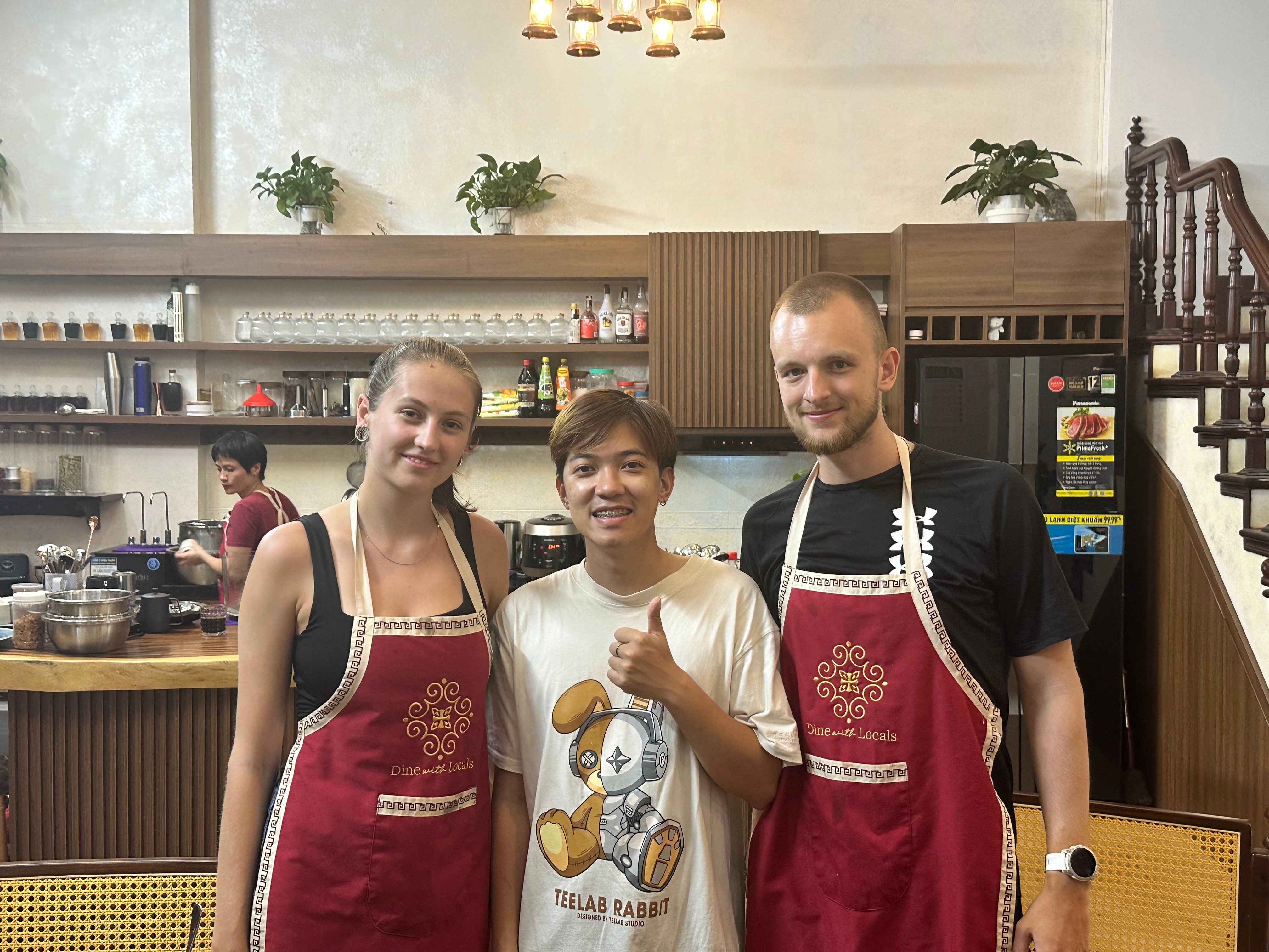Experiencia de 5 días en el centro de Vietnam con Up Travel: Da Nang - Ciudad Antigua de Hoi An - Ciudad Imperial de Hue customer review photo 1