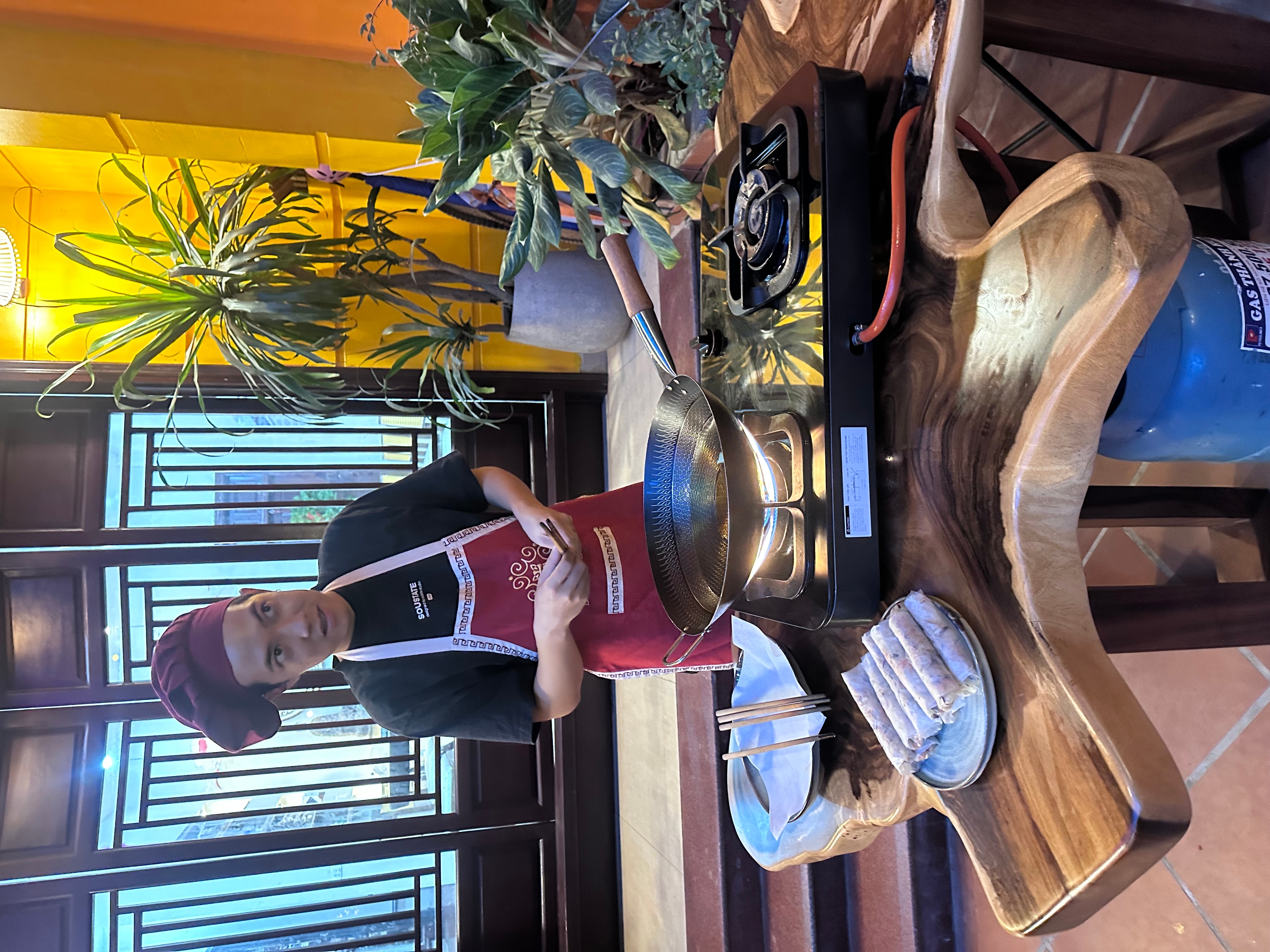 Paraíso gastronómico de Vietnam en 10 días: Un Festín para los Sentidos (Clase de Cocina, Recorrido por la Comida Callejera) customer review photo 3