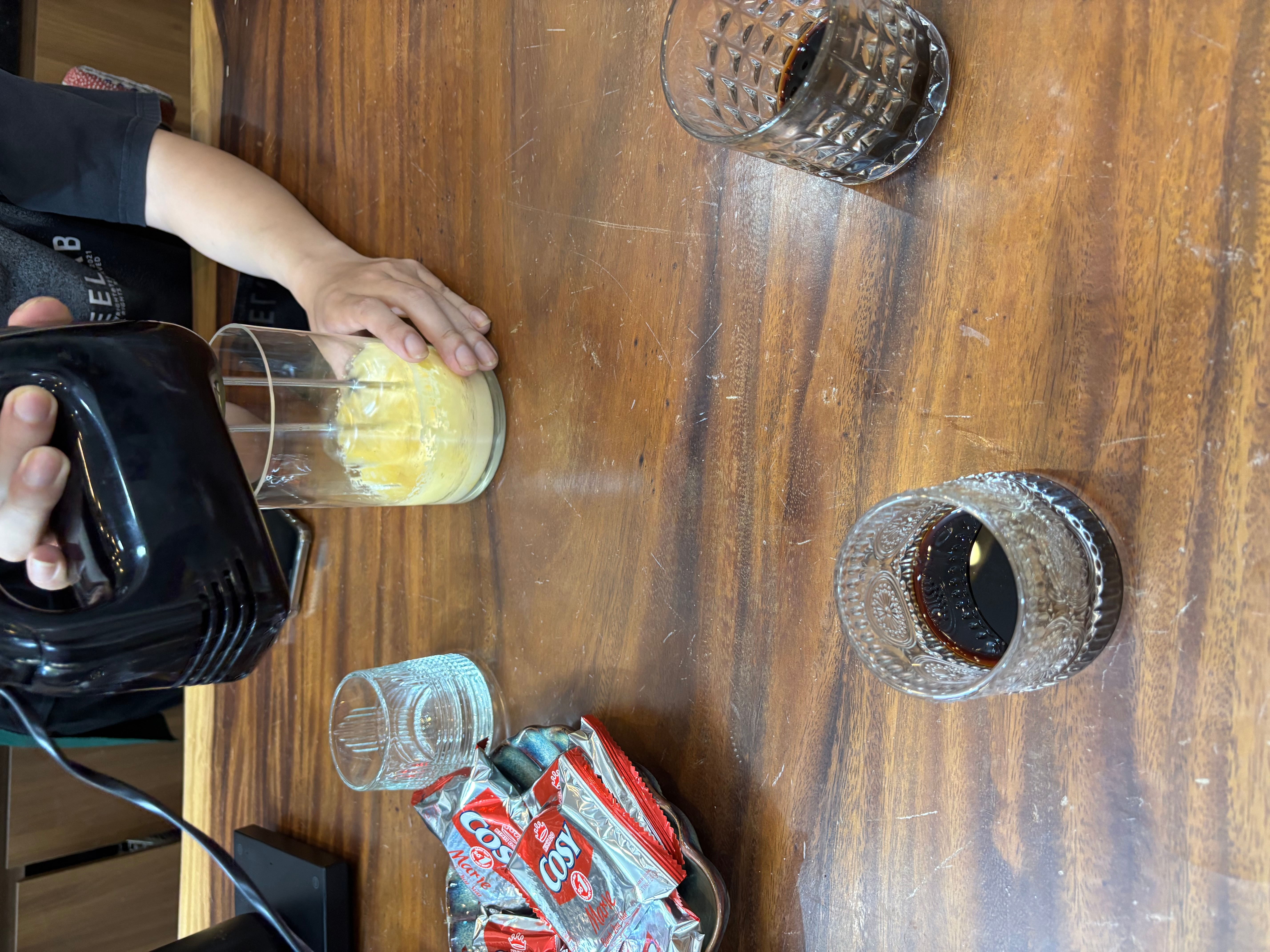 Clase de Cocina para Grupos Pequeños con Visita al Mercado: Recogida gratuita, libro de recetas, vino ilimitado y ¡mucho más! customer review photo 2