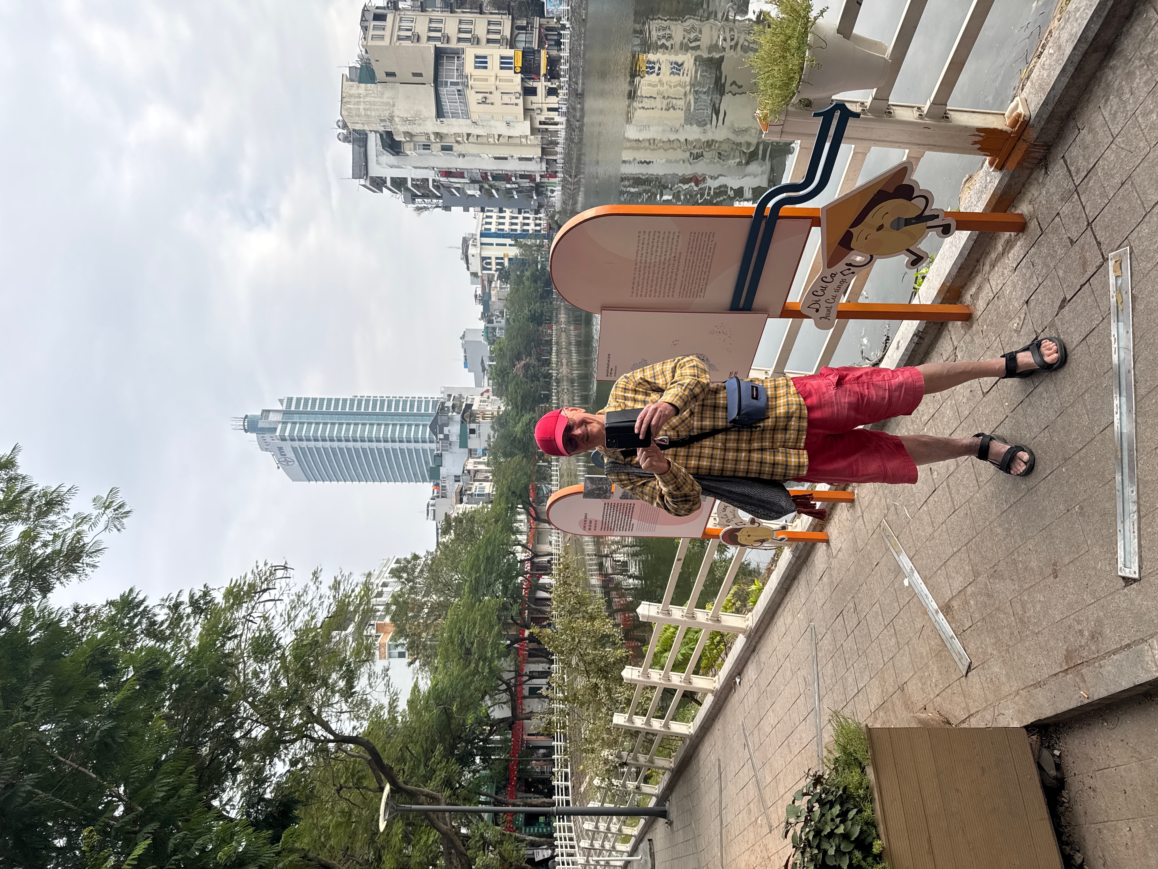 Viaje de descubrimiento de Vietnam de 7 días por tres regiones: Ciudad Ho Chi Minh, Da Nang y Hanói | Up Travel Vietnam customer review photo 1