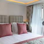 Twin Balcony Suite (Cat P+) 235 ft² / 21.8 m²