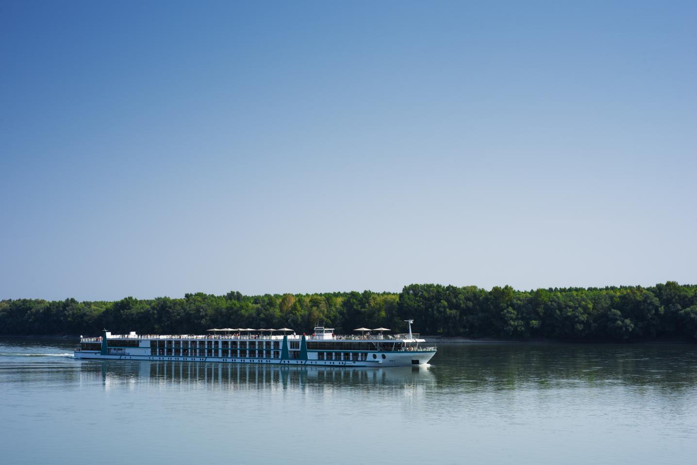 Lueftner Cruises