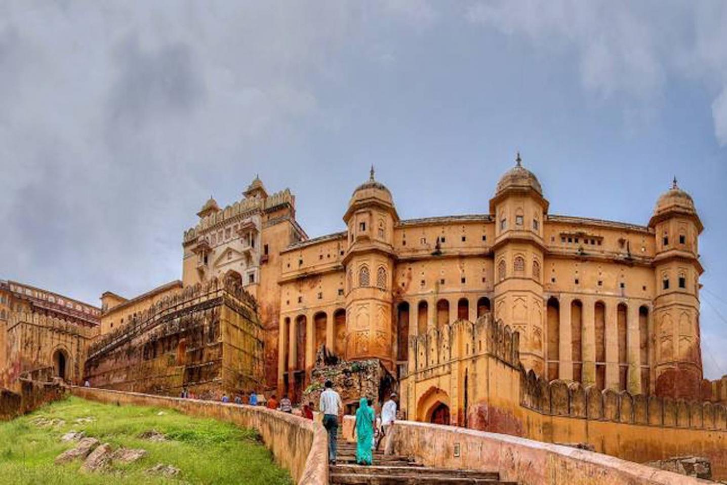 Taj Voyages Tours