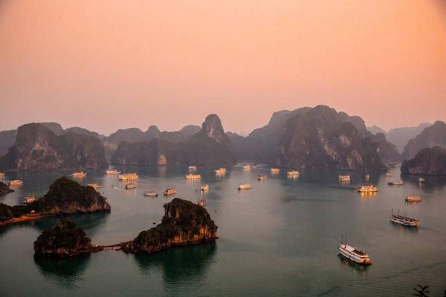Vietnam Colorful Travel