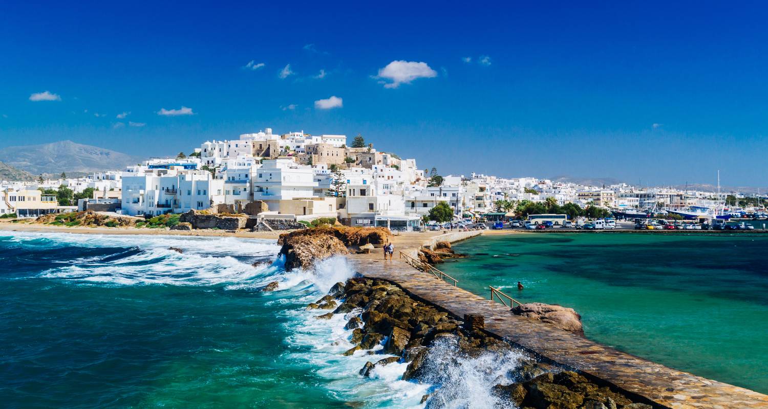 Sailing Greece - Mykonos to Santorini by G Adventures with 16 Tour Reviews (Code: GVMS) - TourRadar