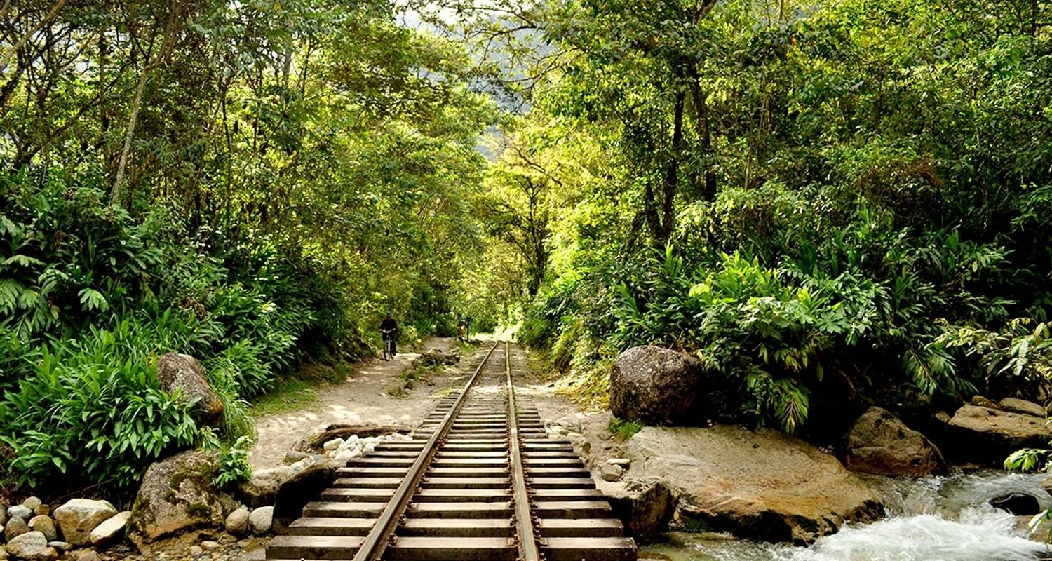 Machu Picchu 2D/1N - BUS/HIKE & return by train! - Milhouse Hostel Tours
