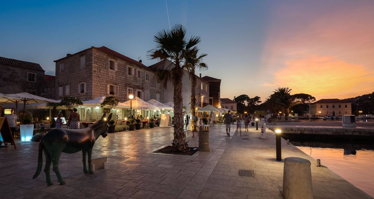 Radfahren, wandern und die Insel Hvar mit allen Sinnen genießen - RealCroatia