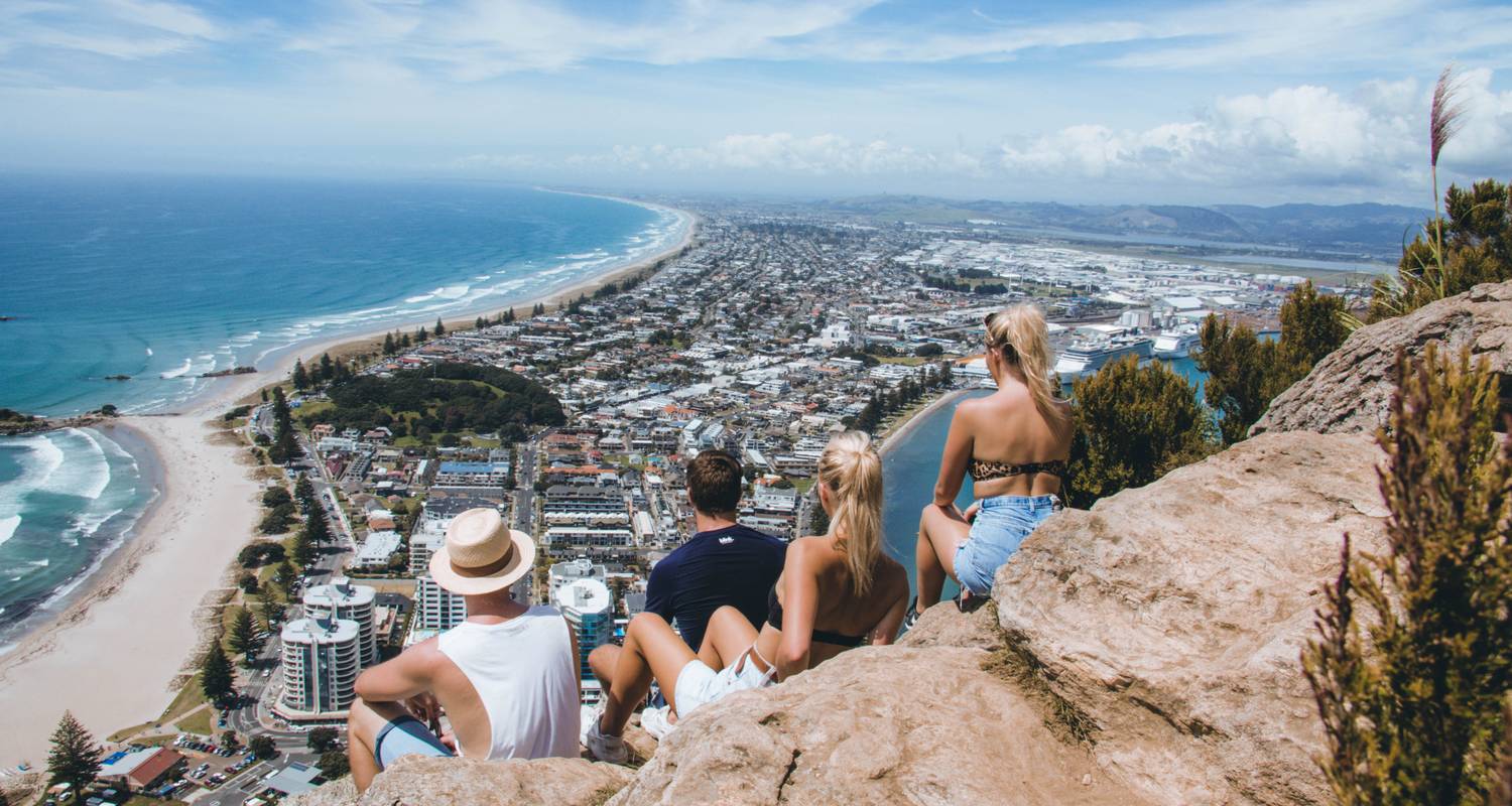 'The Full Frontal' - New Zealand Tour for 18-35s! - Kiwi Vibes