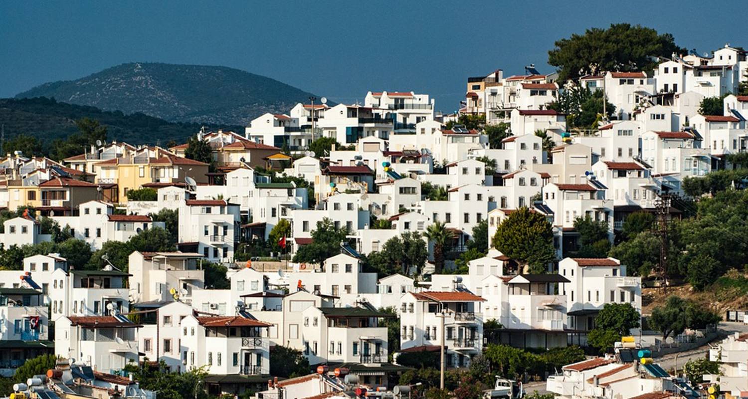 Greek Escape plus 4-night Iconic Cruise - Globus