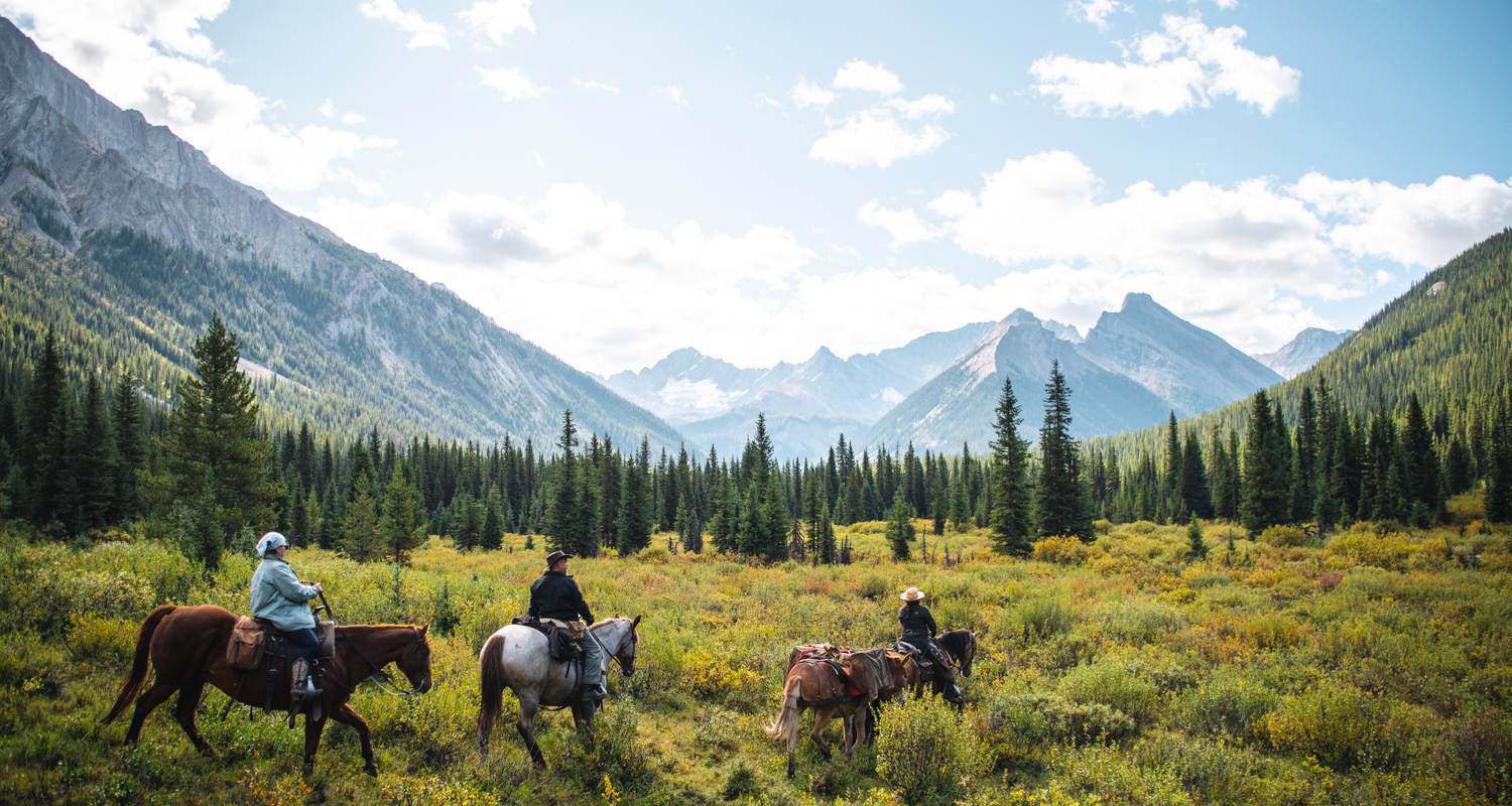 Erling Strom Trail Lodge - 3 Nights - Banff Trail Riders