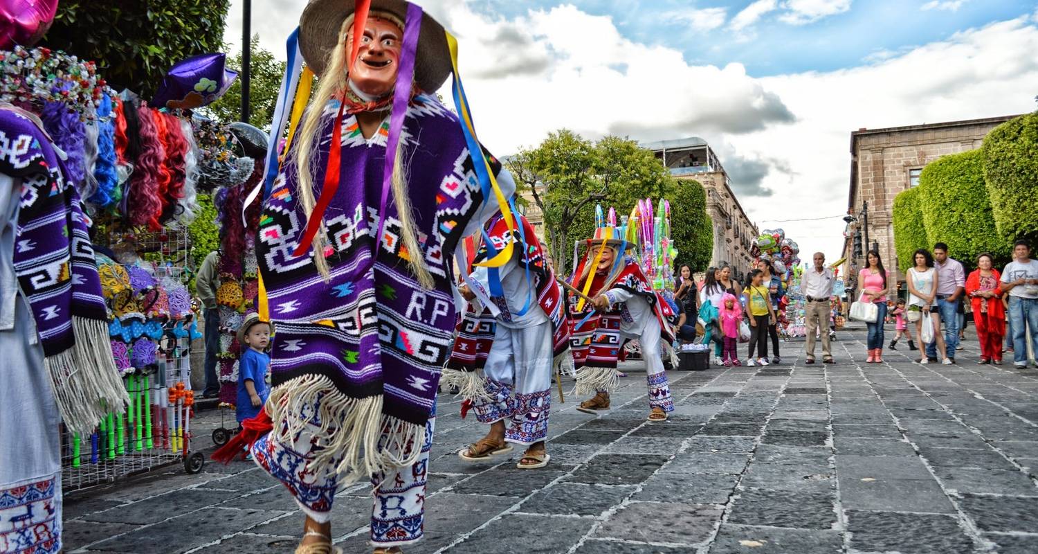 Rabaul Masker Festival - Crooked Compass