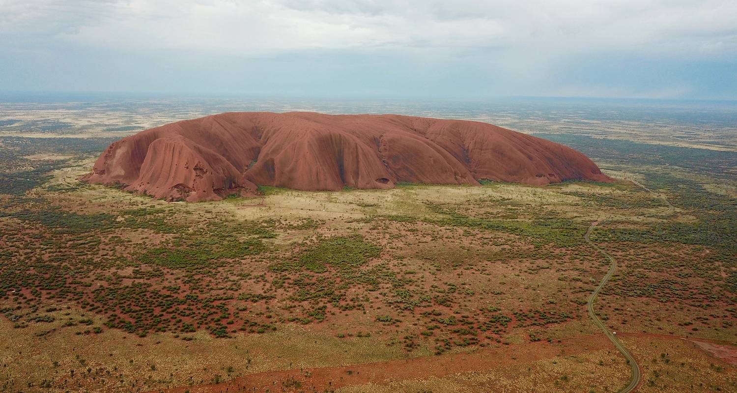7 Day Package "Cairns to Ayers Rock (Uluru) plus continue to Adelaide" - The Rock Tour