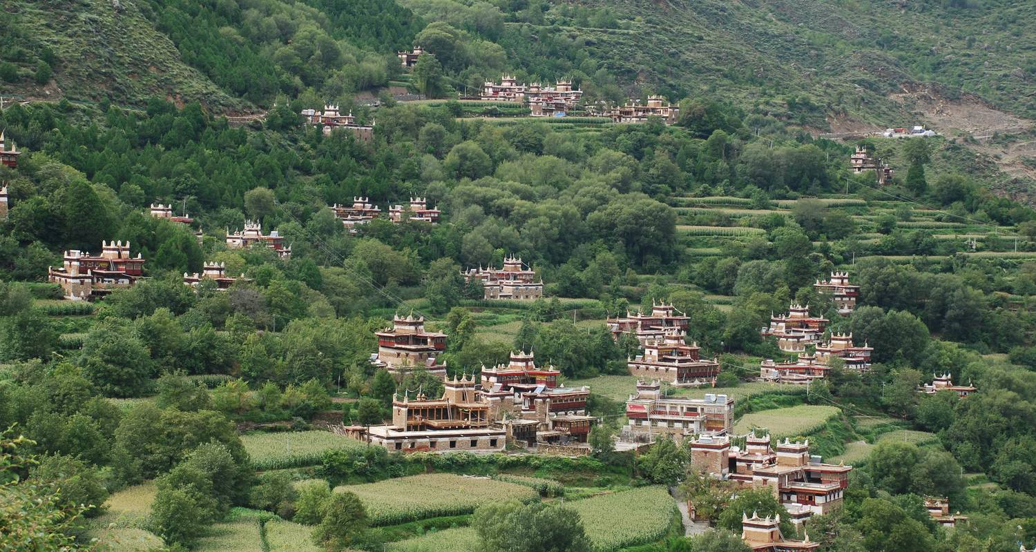 4 Days Danba Xinduqiao and Siguniangshan Group Tour from Chengdu - China Exploration