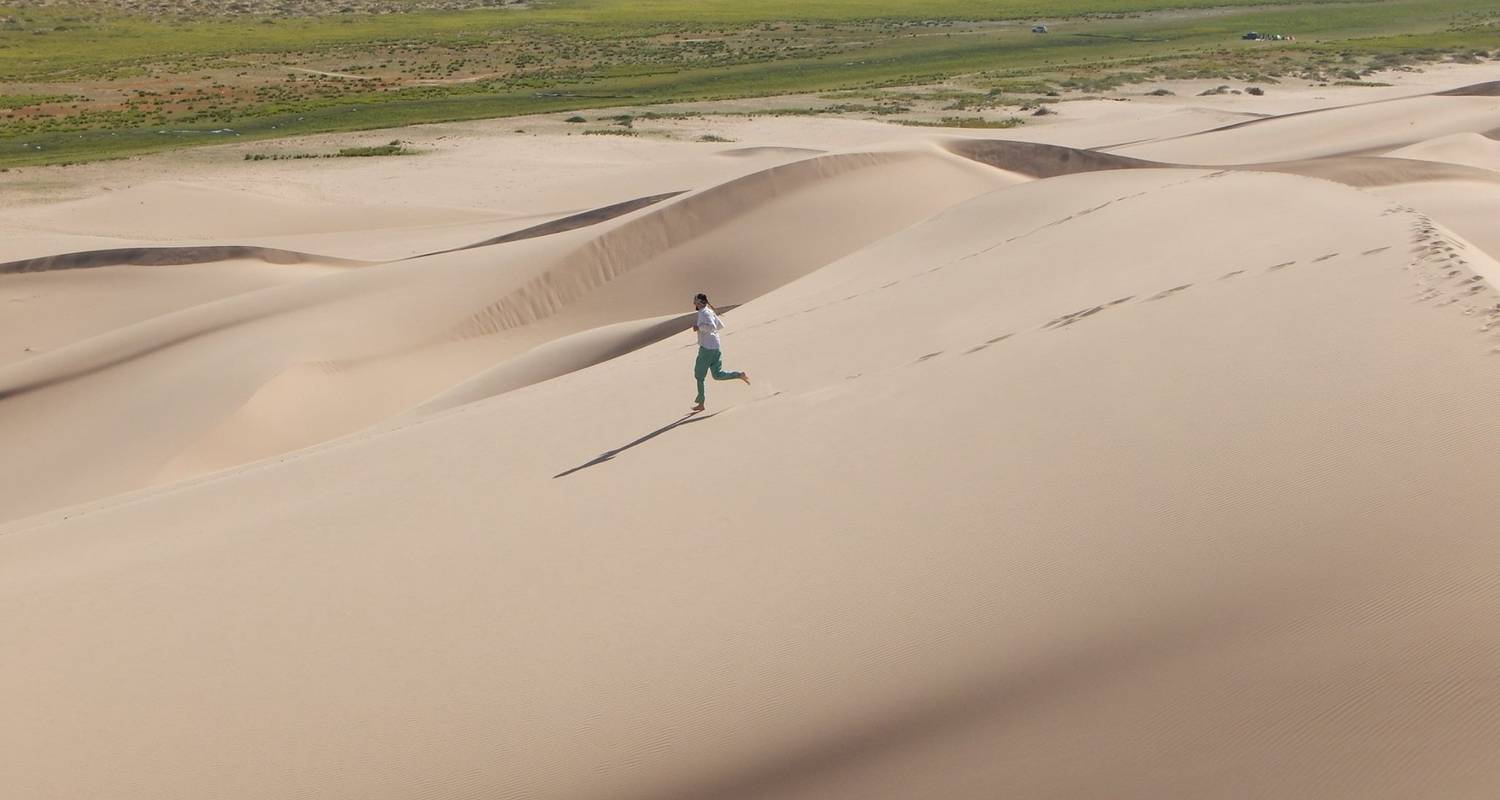 6 days Gobi Desert Tour south Mongolia - TTRMongolia