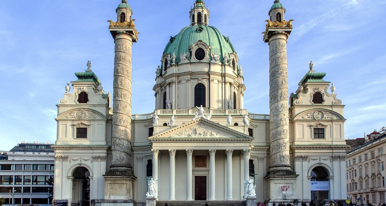 Enchanting Danube (2020) (Budapest to Passau, 2020) - Uniworld Boutique River Cruise Collection