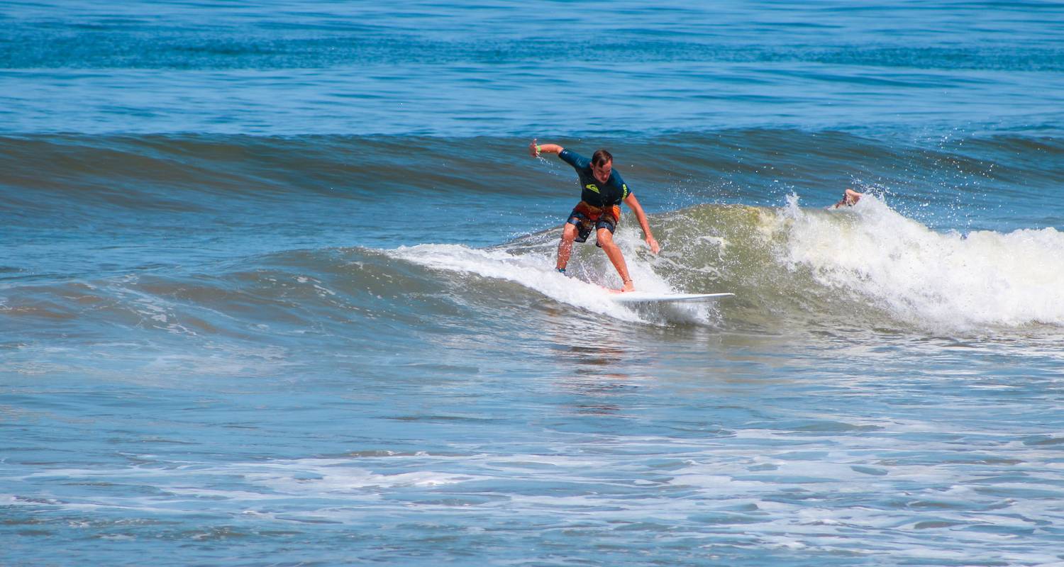 3 Days Surf Lesson at Selina Lima - Selina