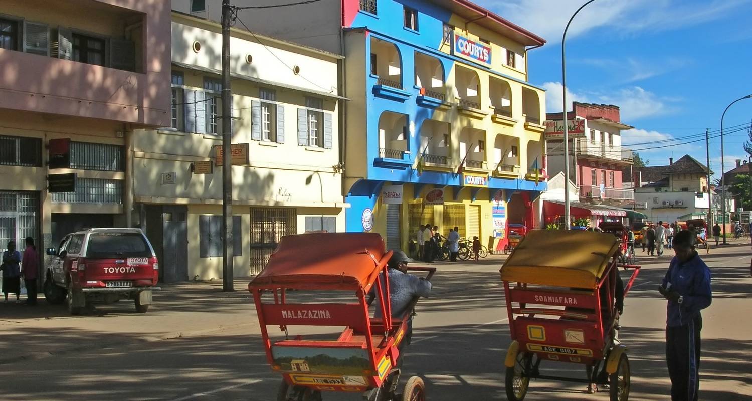 Madagascar's West! Baobabs, River Cruise, and Rainforests! - MTT Blue Madagascar