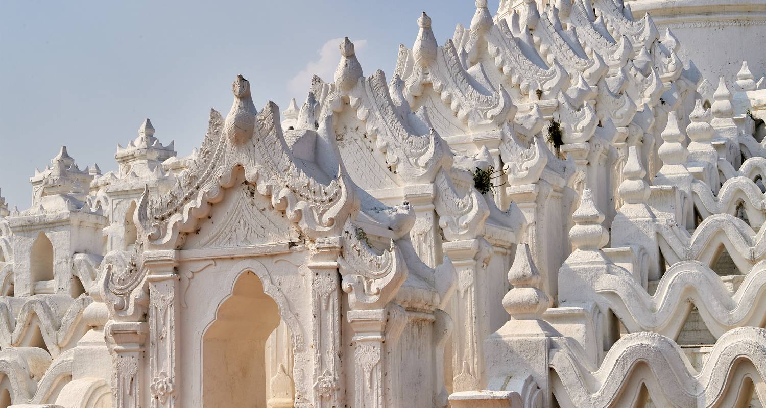 Between Ancient Bagan & Royal Mandalay - 2 Nights - Paukan Cruises