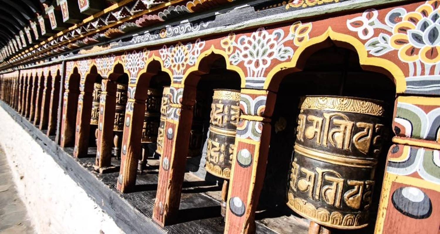 Meditation Tour- Connects oneself with Inner Happiness - Druk Gi Gyem Tours & Treks