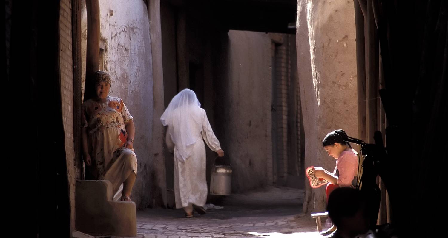 Silk Road: From Hunza to Samarkand - Bestway Tours & Safaris