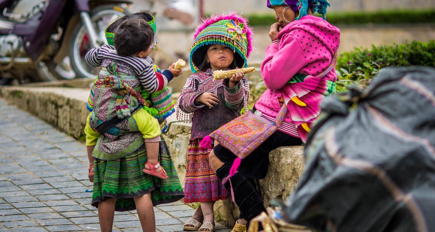 Sapa Trekking And Hotel 2 Days 1 Night - Hanoian Travel Service