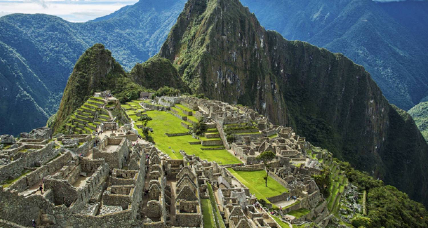 Machu Picchu & Lake Titicaca - 12 Days - On The Go Tours