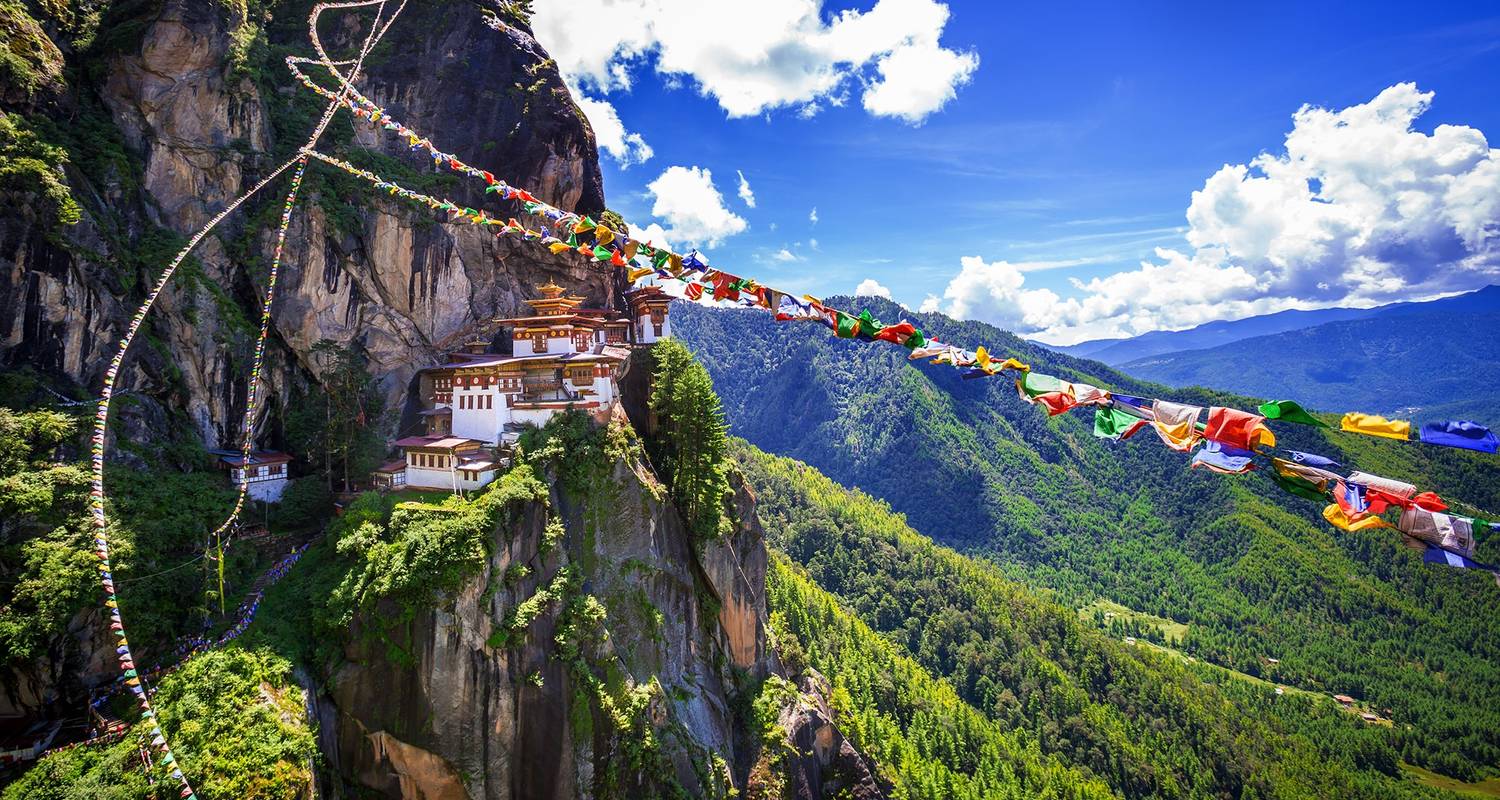14 Days Bhutan Nepal Heritage Cultural Jungle Safari Tour - Trekking Top Nepal