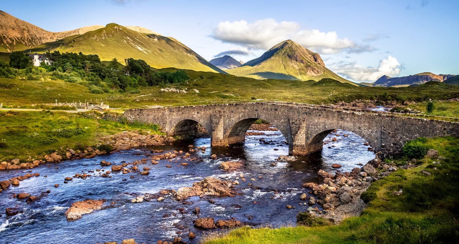 2020 Scots Irish Tour - 15 Days/14 Nights - CIE Tours
