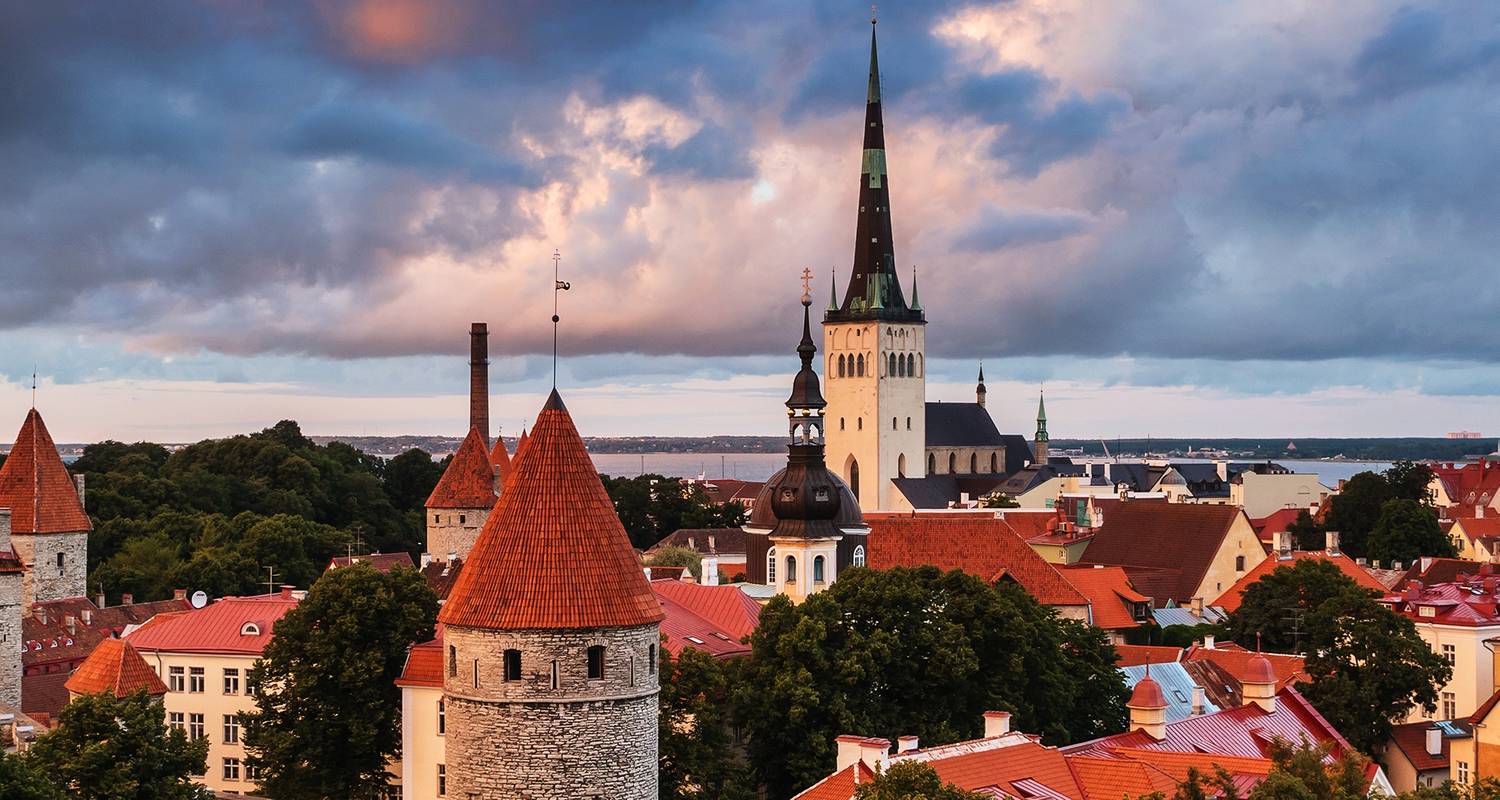 The Baltics Revealed featuring St. Petersburg (Vilnius to St. Petersburg) (Standard) - Collette