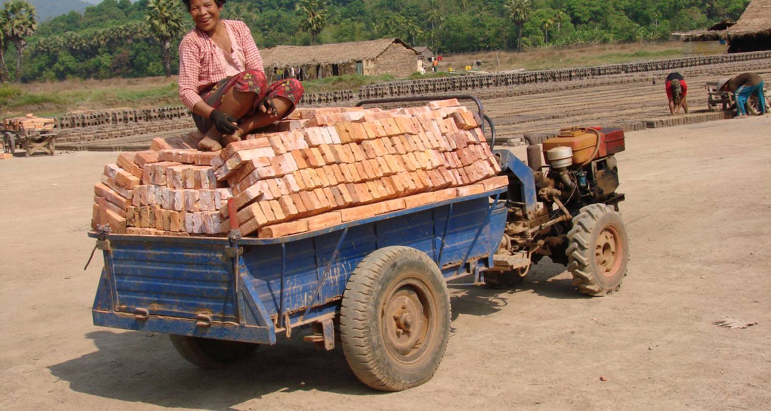 Entire Southern Myanmar - Yangon to Kawthaung inclusive Mergui Archipelago - Life Seeing Tours