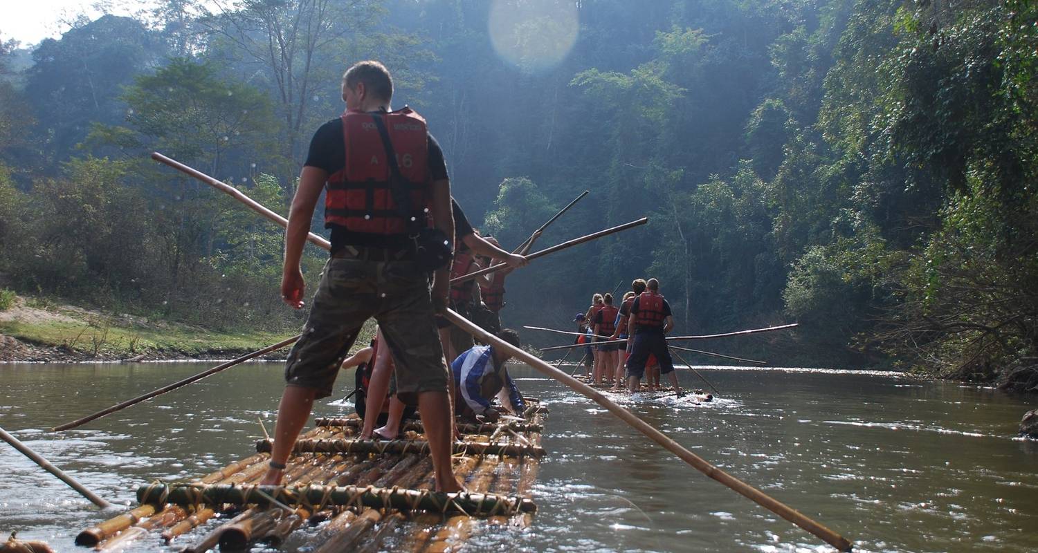 Chiang Mai Hill Stamm, Elefant und Bambus Rafting - Panorama Destination (Thailand) Co., Ltd.