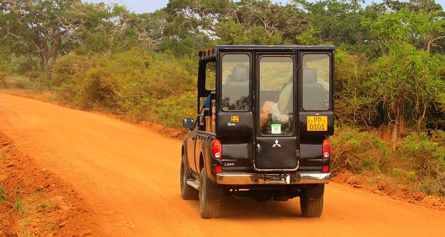 Sri Lankan Jeep Adventures - Tour Blue