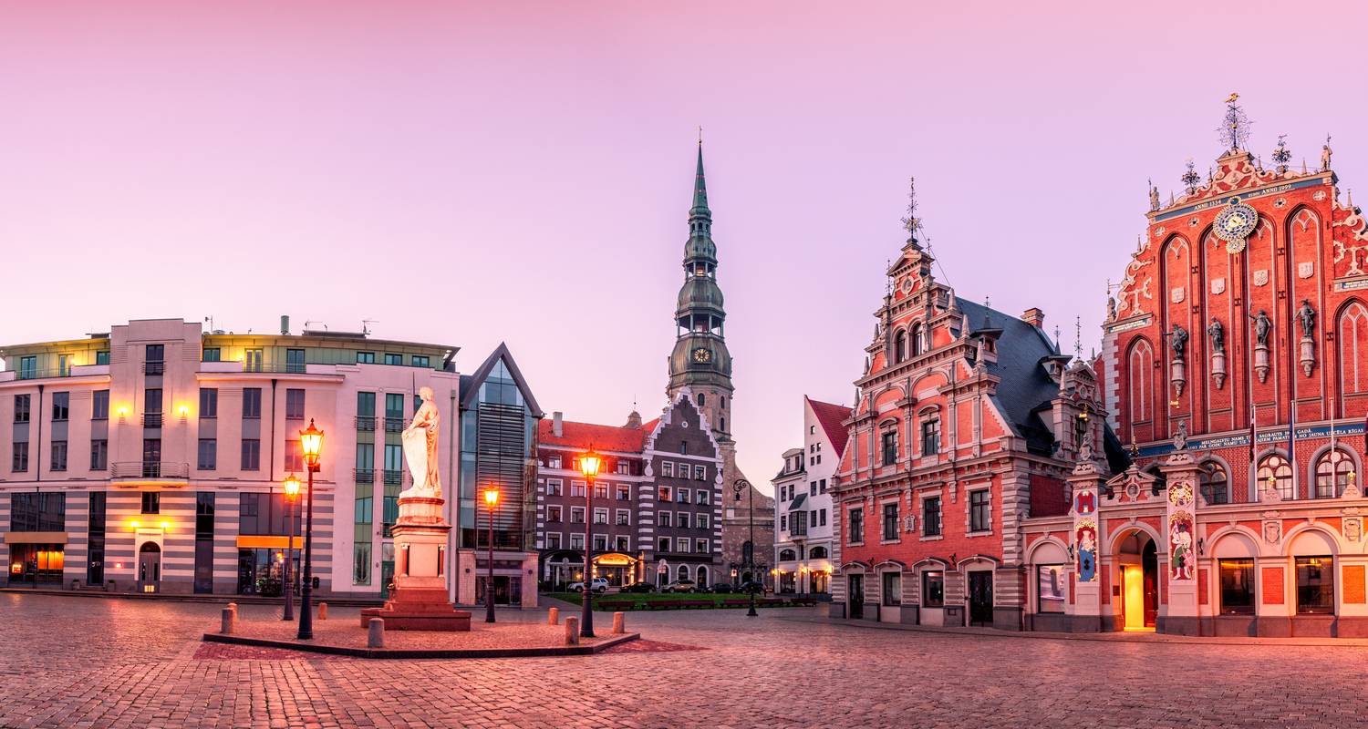 Stunning Baltics End Warsaw - Europamundo