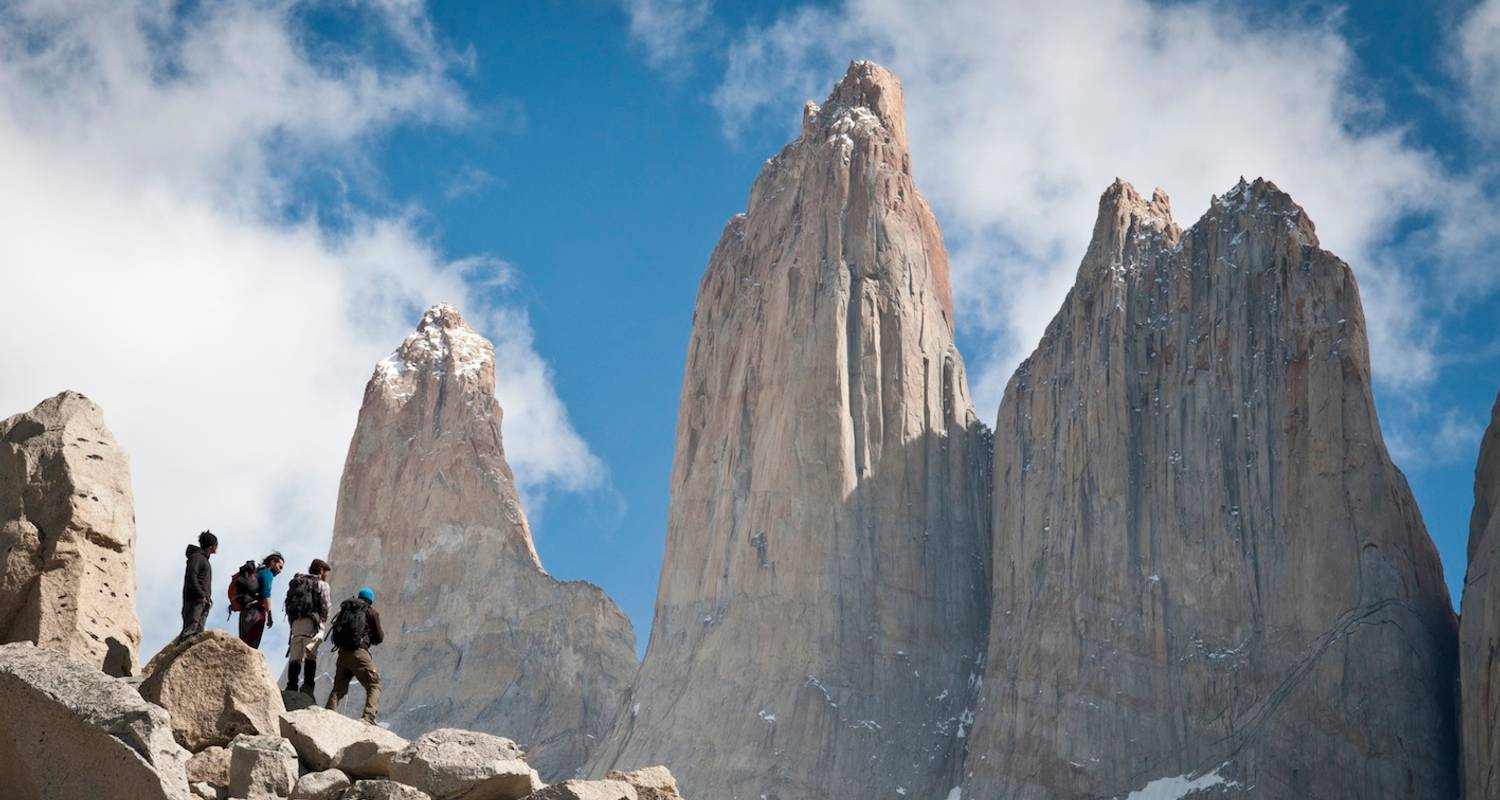 W-Trek in Torres del Paine Express – Guided in Small Groups (4 Days / 3 Nights) - Hi Travel Argentina