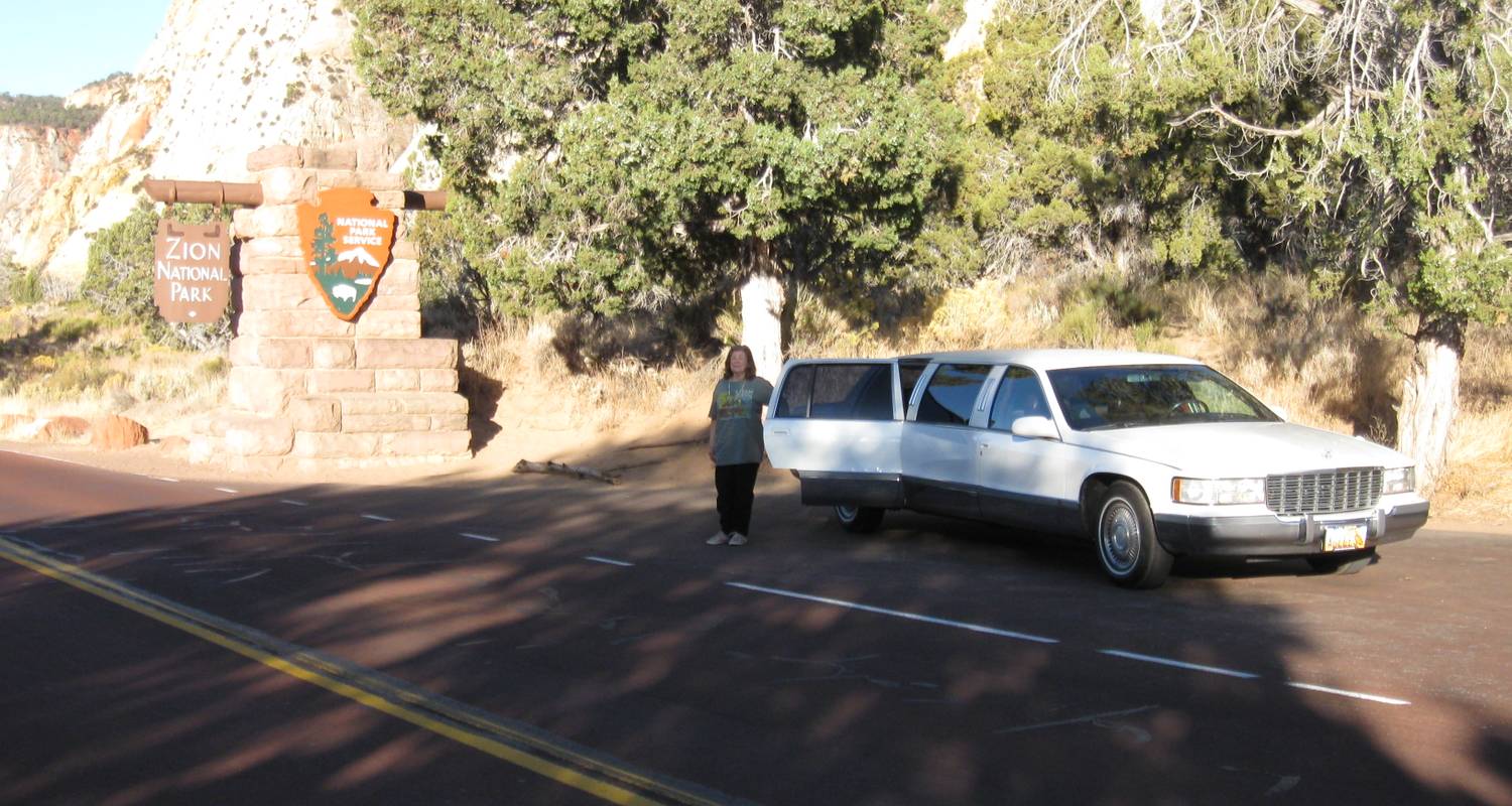 Utah's Mighty 5® National Parks 3-Day Road-Based Limousine Tour from Salt Lake City, Utah - Utah 5 Tours