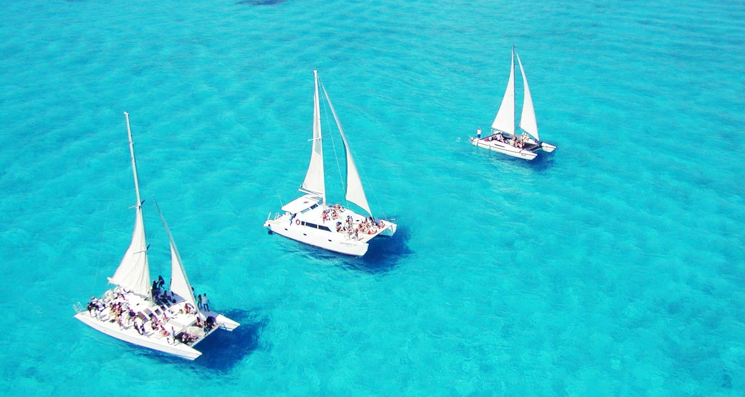 Isla Mujeres in Catamarán - Amigo Tours
