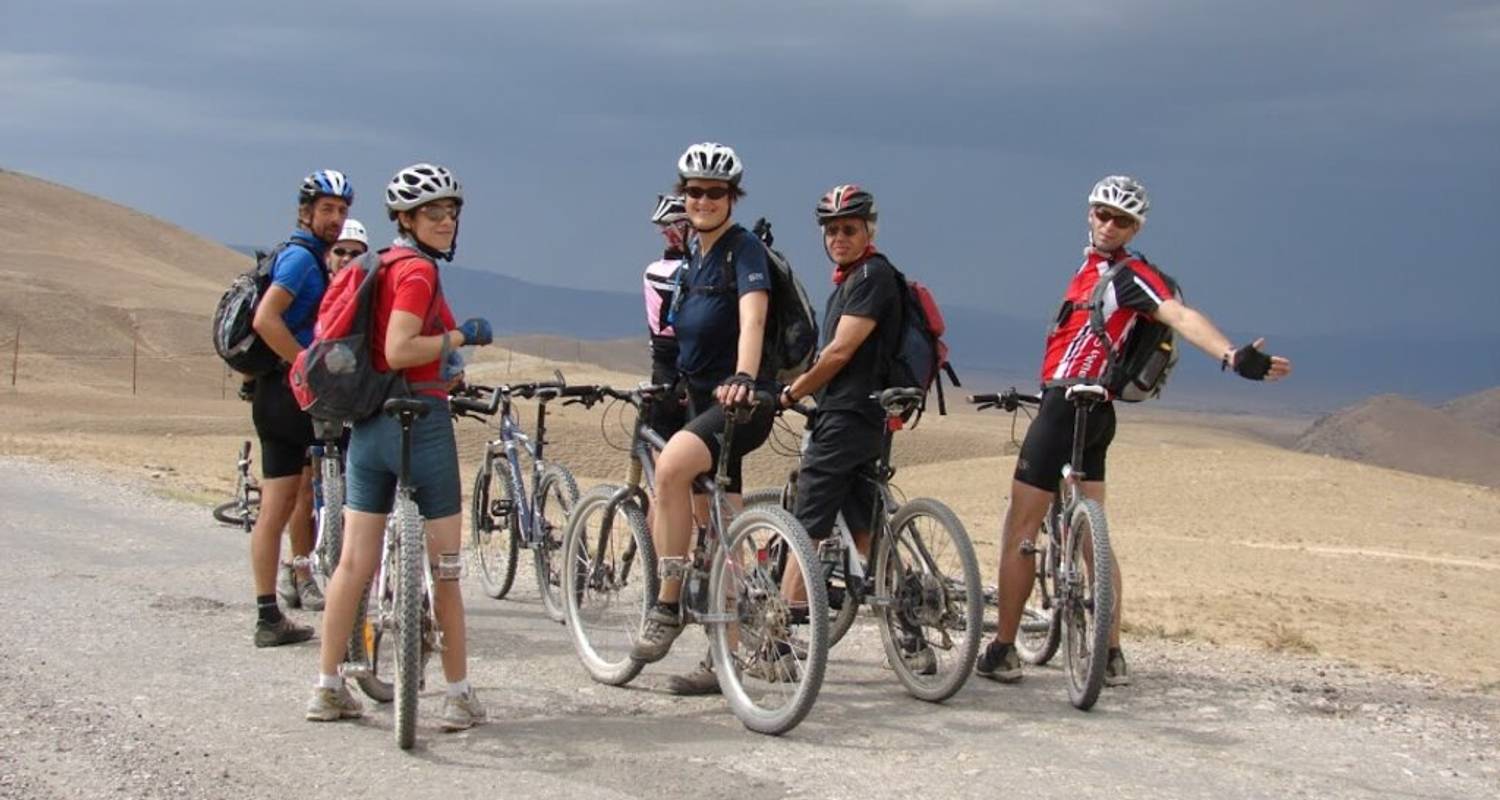 USBEKISTAN CYCLE TOUR + Exkursionen in Buchara, Samarkand und Chiwa - Central Asia Travel Company