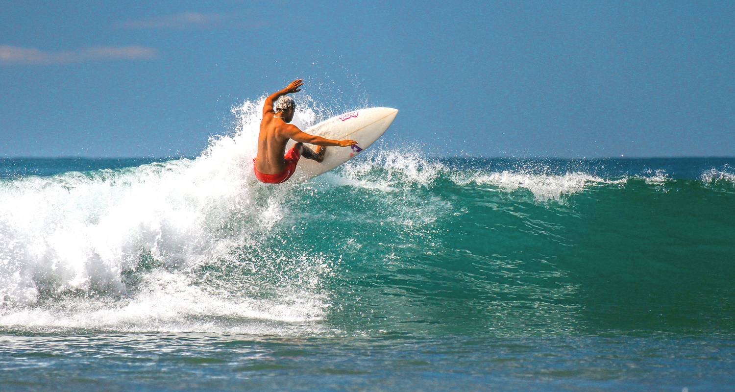 2 Days Surf Lessons Package in Sayulita - Selina