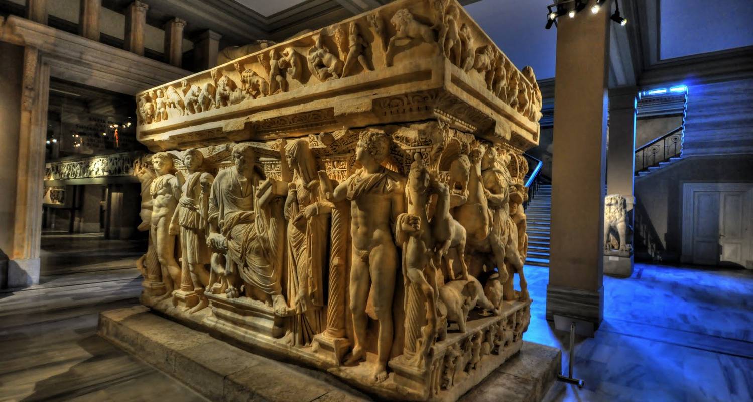 Daily Archaeology Museum Walking Tour Istanbul - TravelShop Turkey
