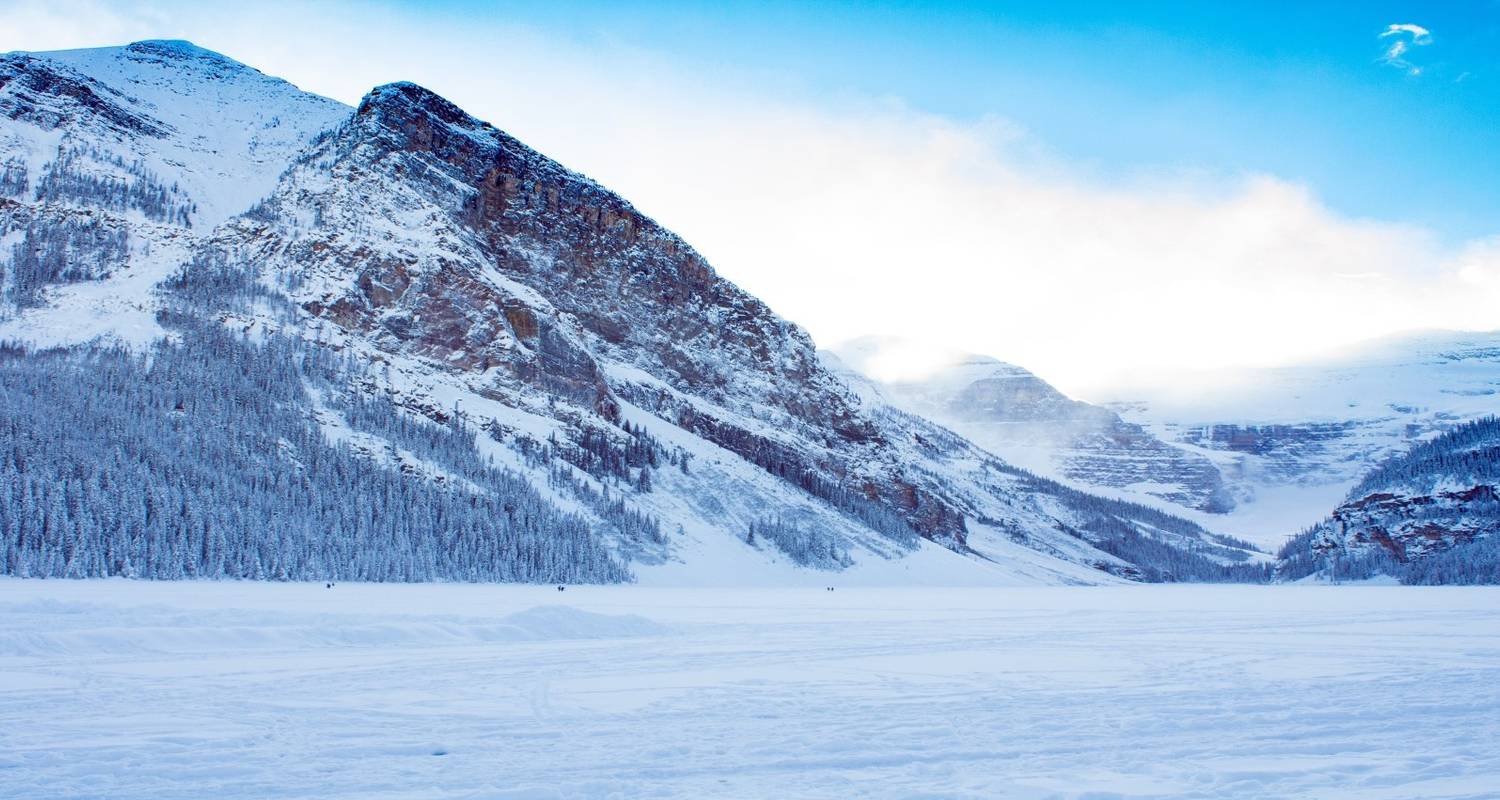 4-Day Rockies Winter Wonderland Tour | Banff & Lake Louise & Lake Minnewanka or Bubble Lake | Features - Calgary Tours