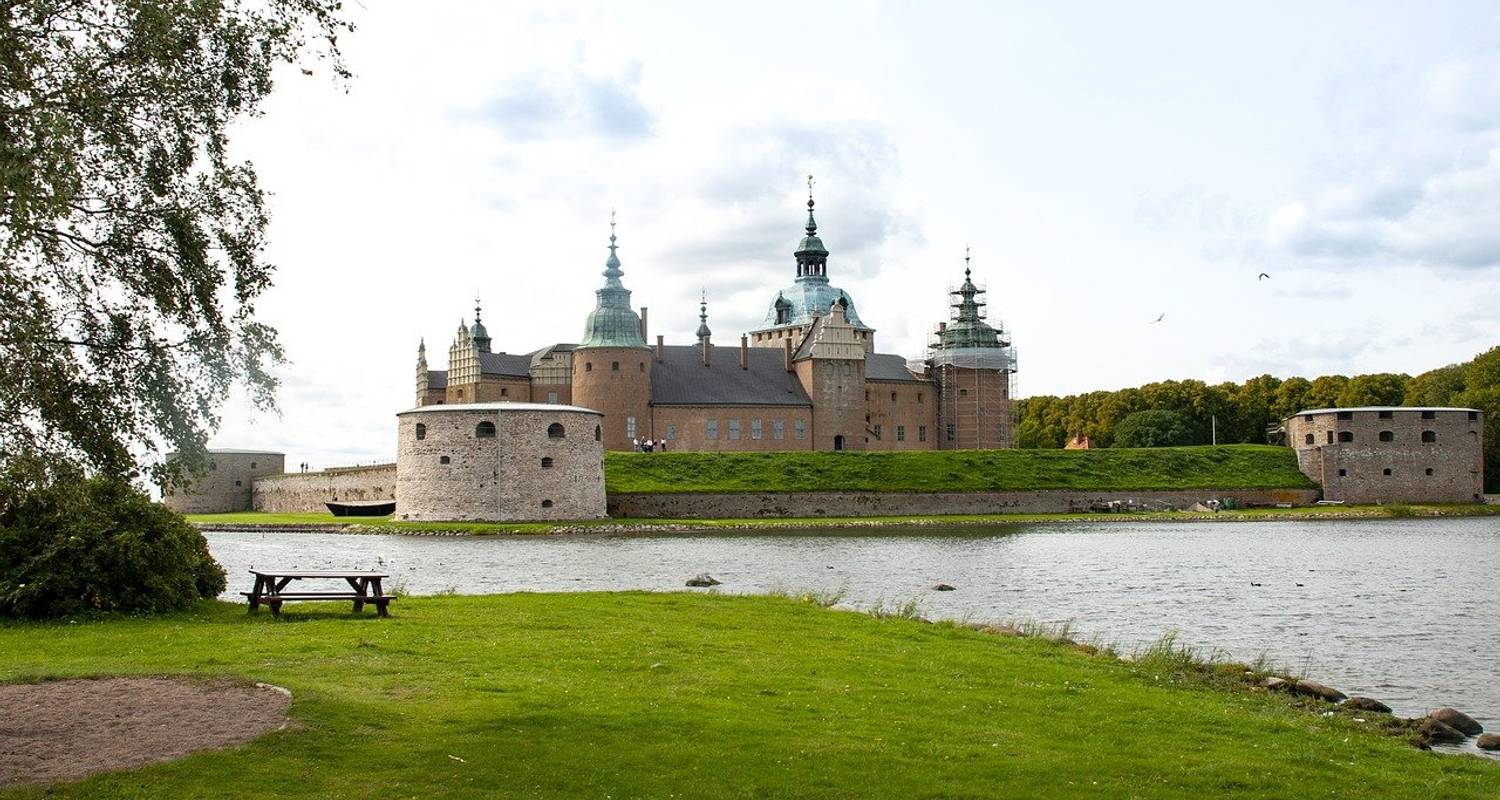 Car tour on the road through Sweden to Gotland - Troll Tours