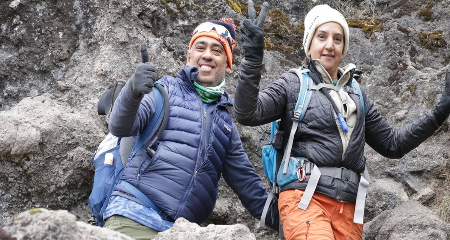Ontdek onze beste 15-daagse all-inclusive Kilimanjaro-beklimming en safari in Tanzania met een deskundige lokale gids - Africa Natural Tours