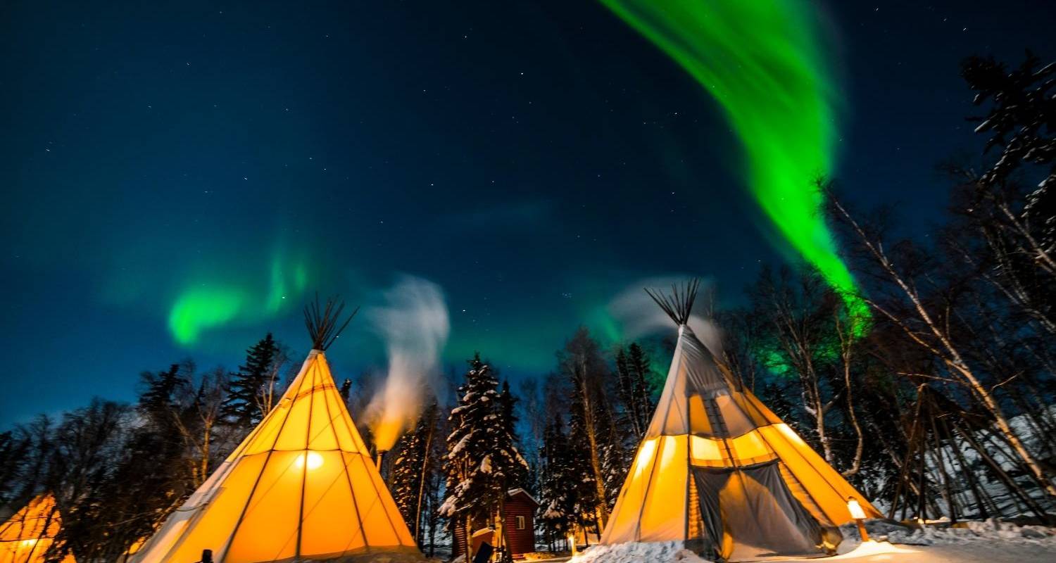 Yellowknife and the Northern Lights - Landsby