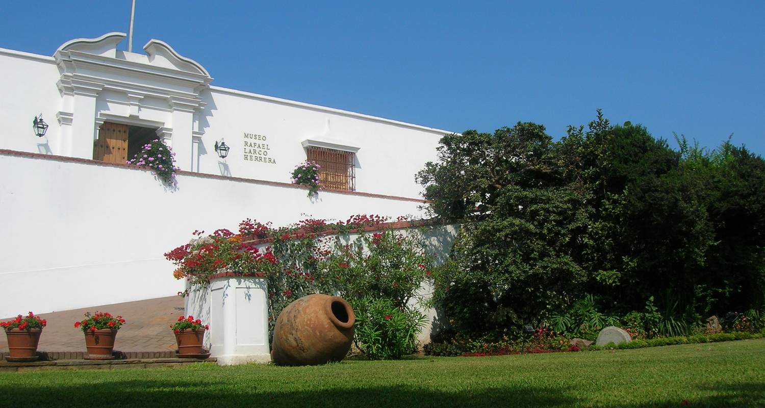 Lima City Tour, Chatedral, Convent of Santo Domingo and Larco Museum Half Day - VIAJES PACIFICO